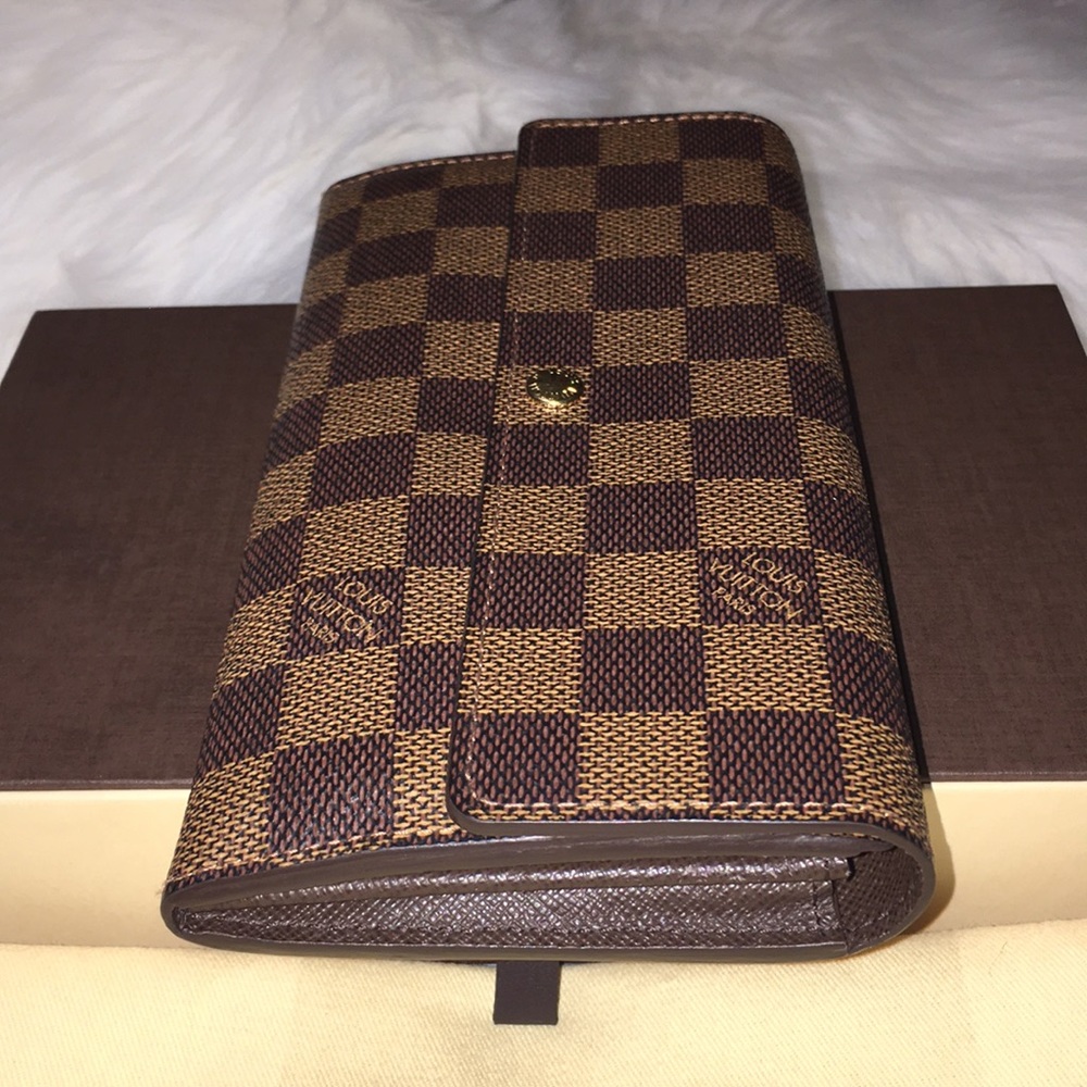 Louis Vuitton wallet - Picture 2 of 8